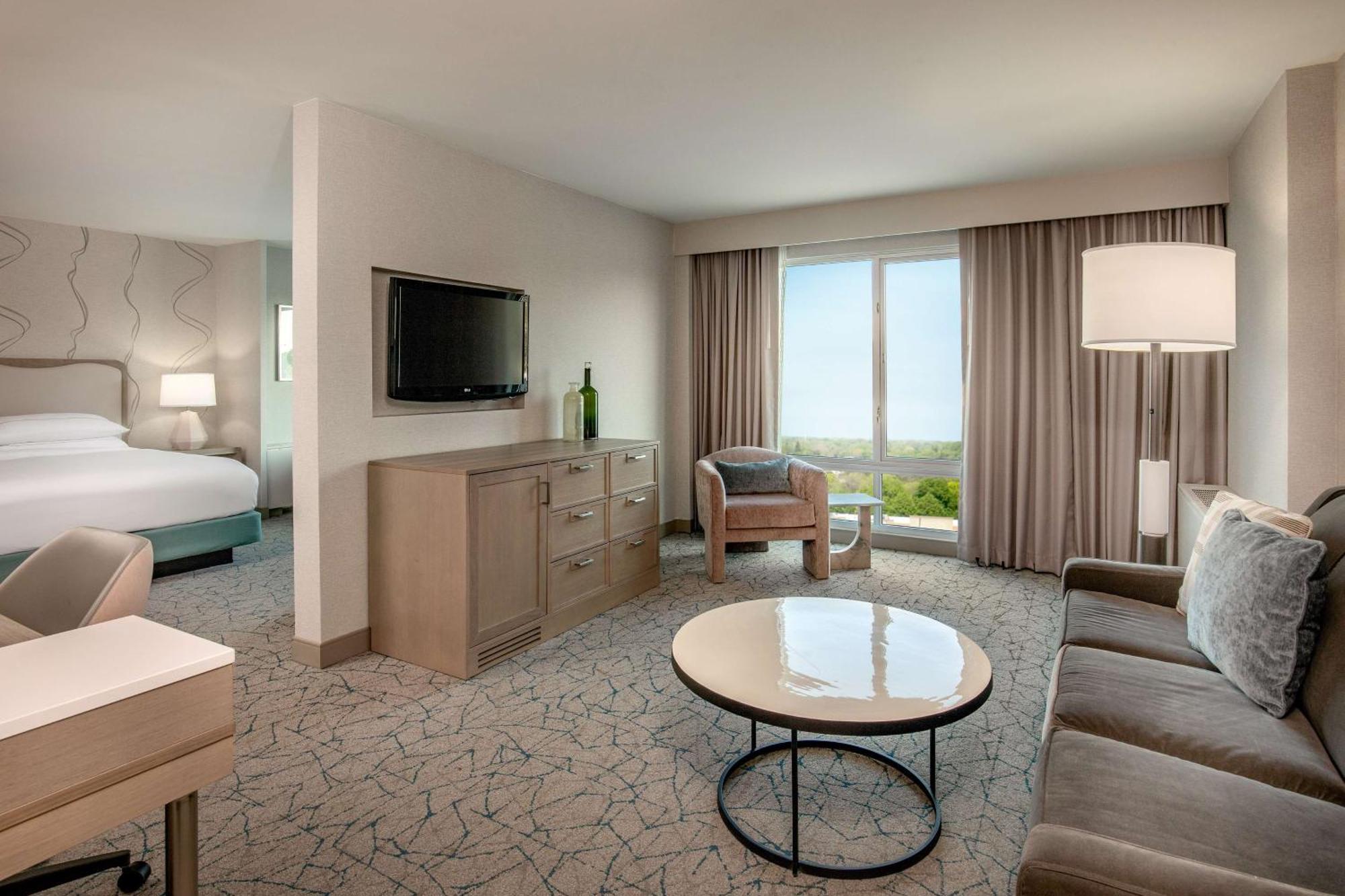 Doubletree By Hilton Hotel And Conference Center Chicago North Shore Skokie Εξωτερικό φωτογραφία