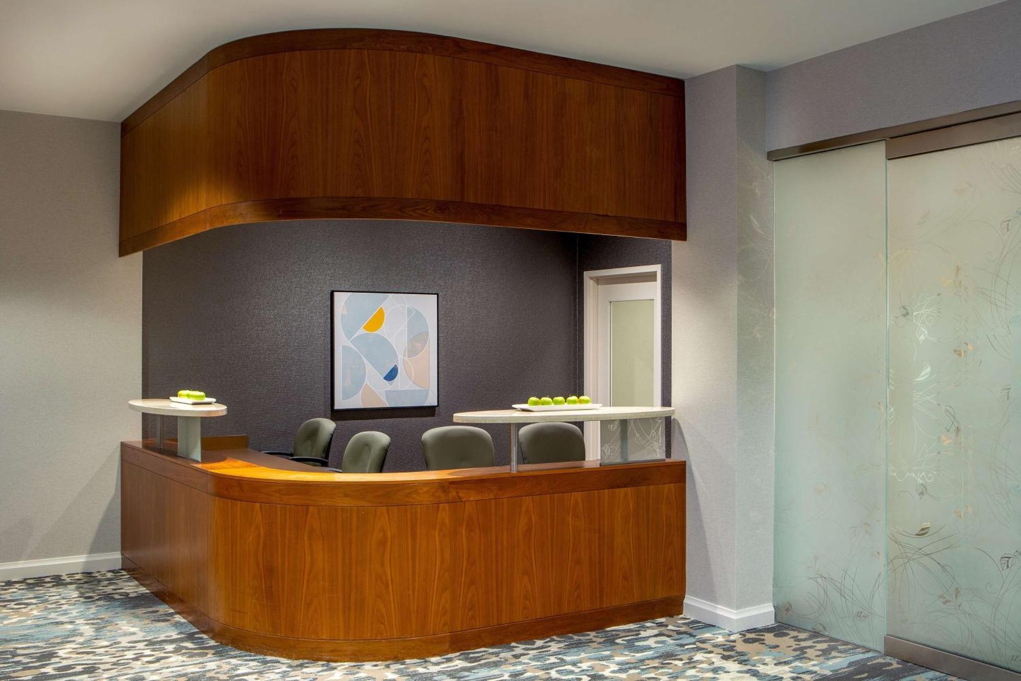 Doubletree By Hilton Hotel And Conference Center Chicago North Shore Skokie Εξωτερικό φωτογραφία