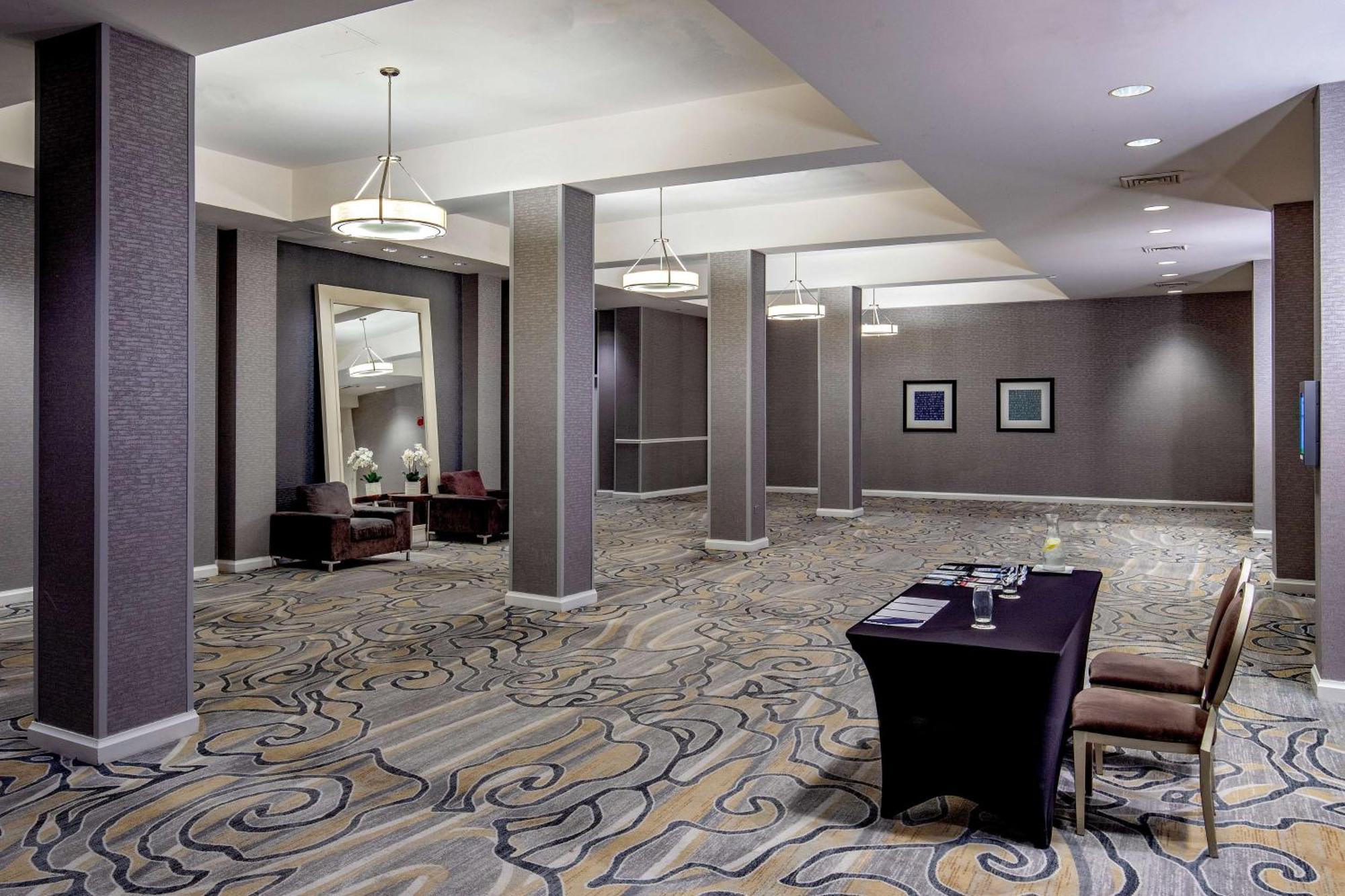Doubletree By Hilton Hotel And Conference Center Chicago North Shore Skokie Εξωτερικό φωτογραφία